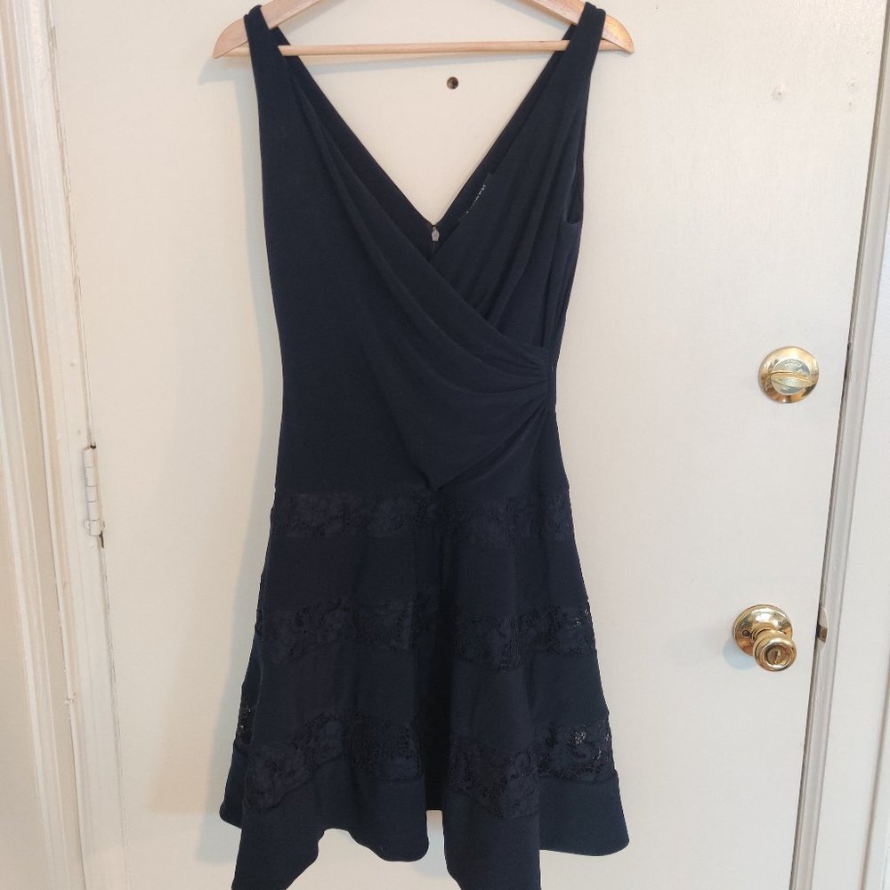 Lauren Ralph Lauren dress with lace panels US 6